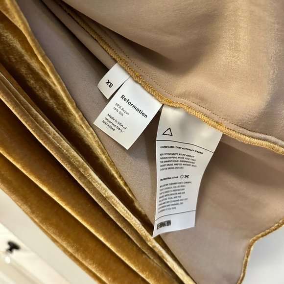 Reformation Chrissy Dress XS Gold Velvet Wrap Holiday Collection - Picture 4 of 5